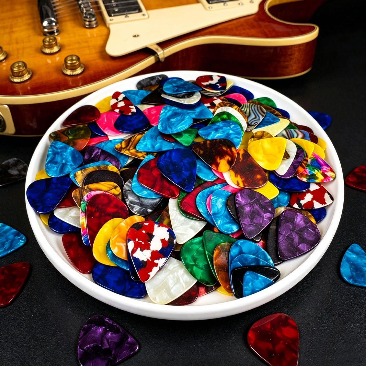 Electric Guitar Pick Pack - 81 шт. целлулоидных гитарных медиаторов толщиной